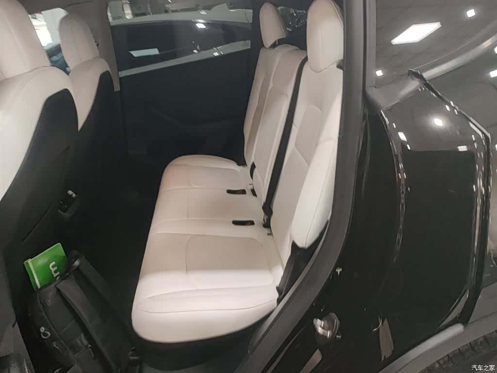 Tesla Model Y, 2021 17
