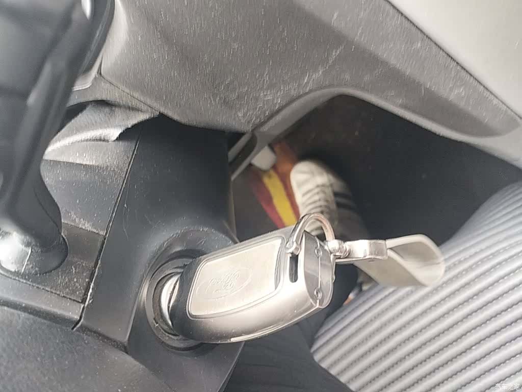 Ford Focus, 2014 9