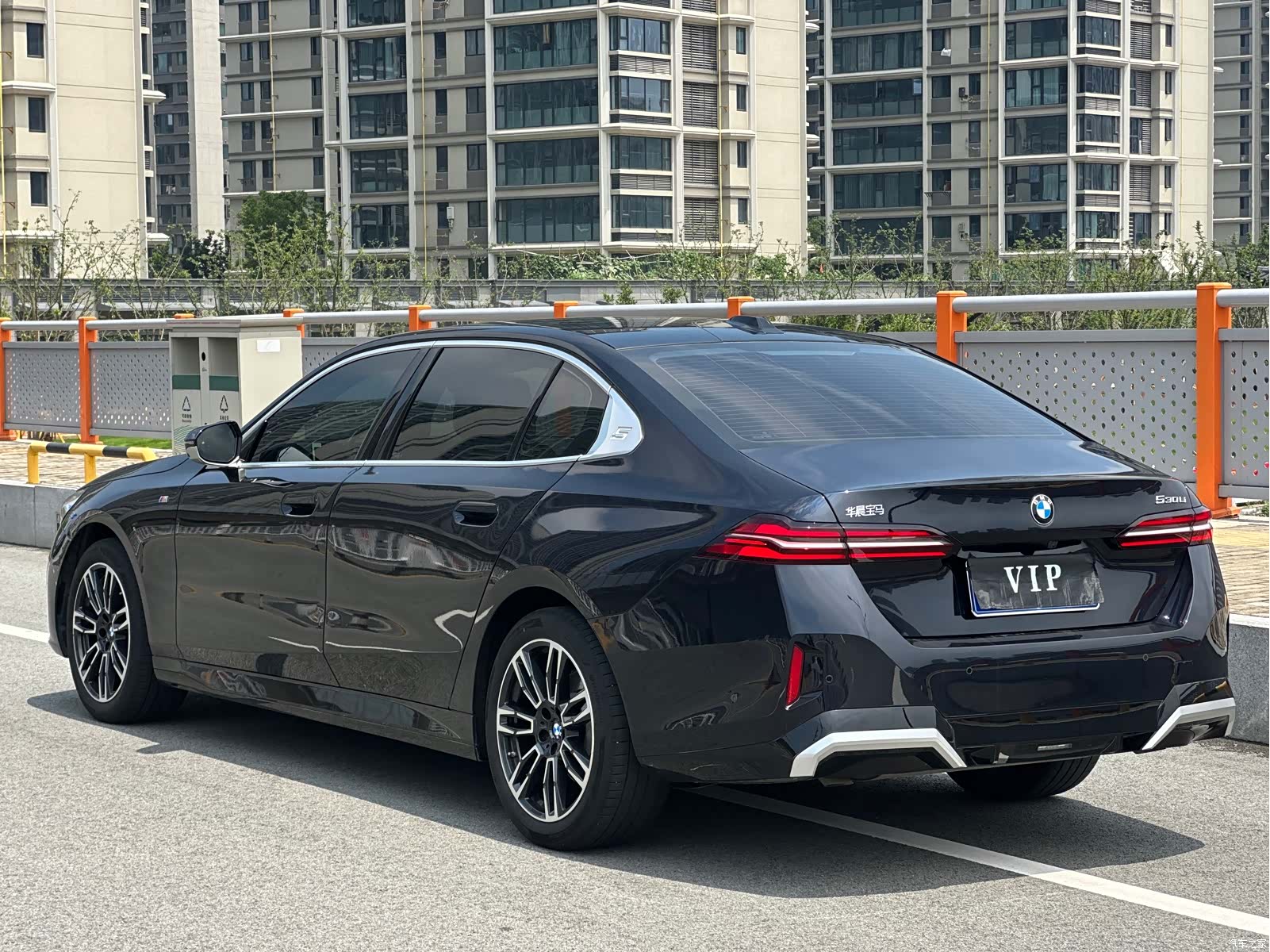 BMW 5 Series, 2025 14