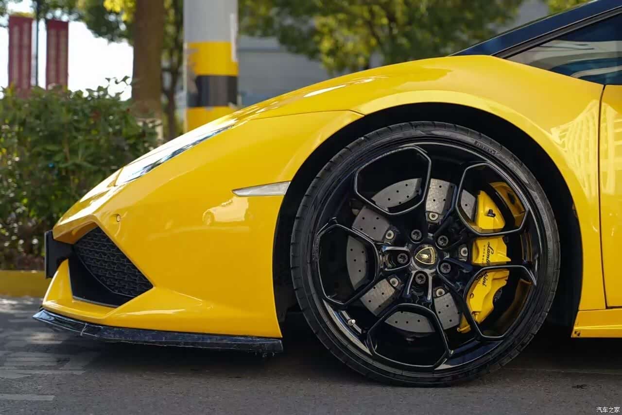 Lamborghini Huracán, 2017 все фото