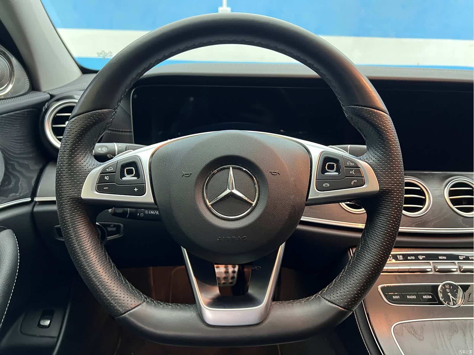 Mercedes-Benz E-Class, 2018 9