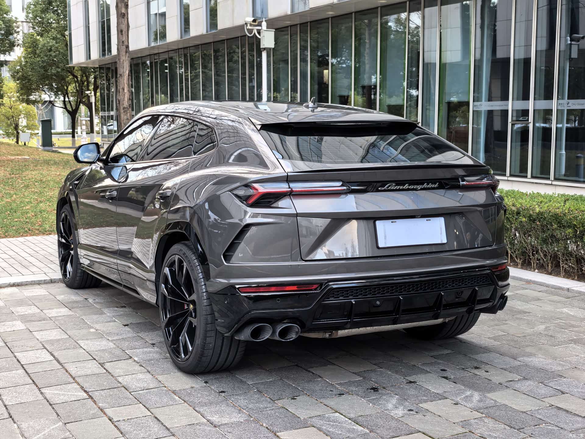 Lamborghini Urus, 2023 50