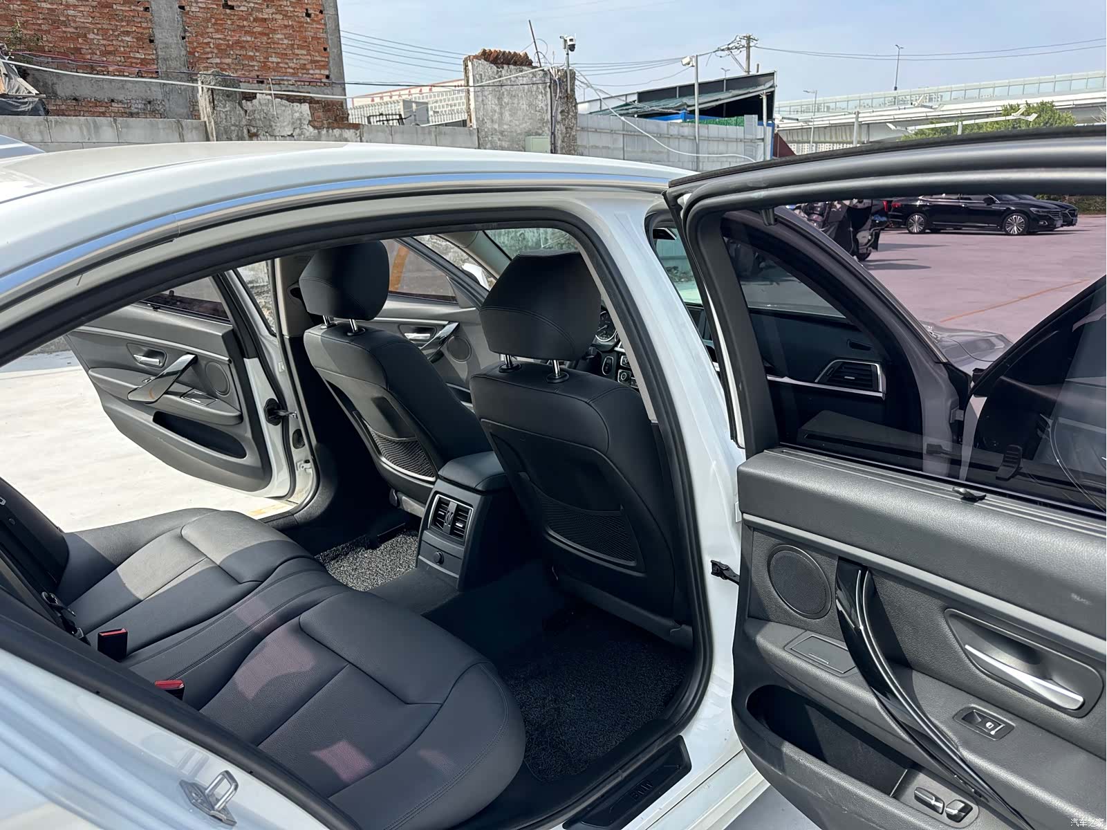 BMW 3 Series, 2017 11