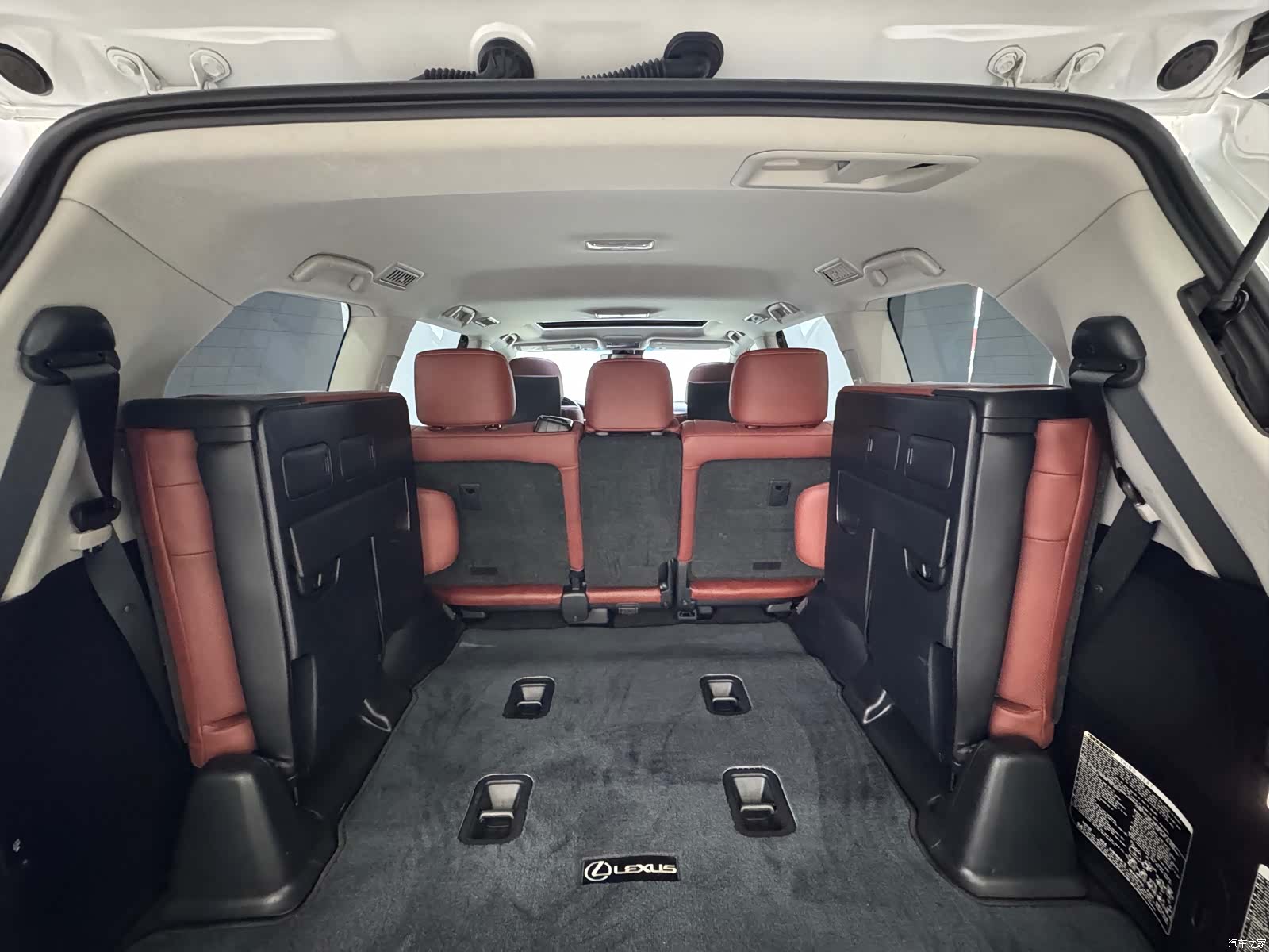 Lexus LX, 2022 18