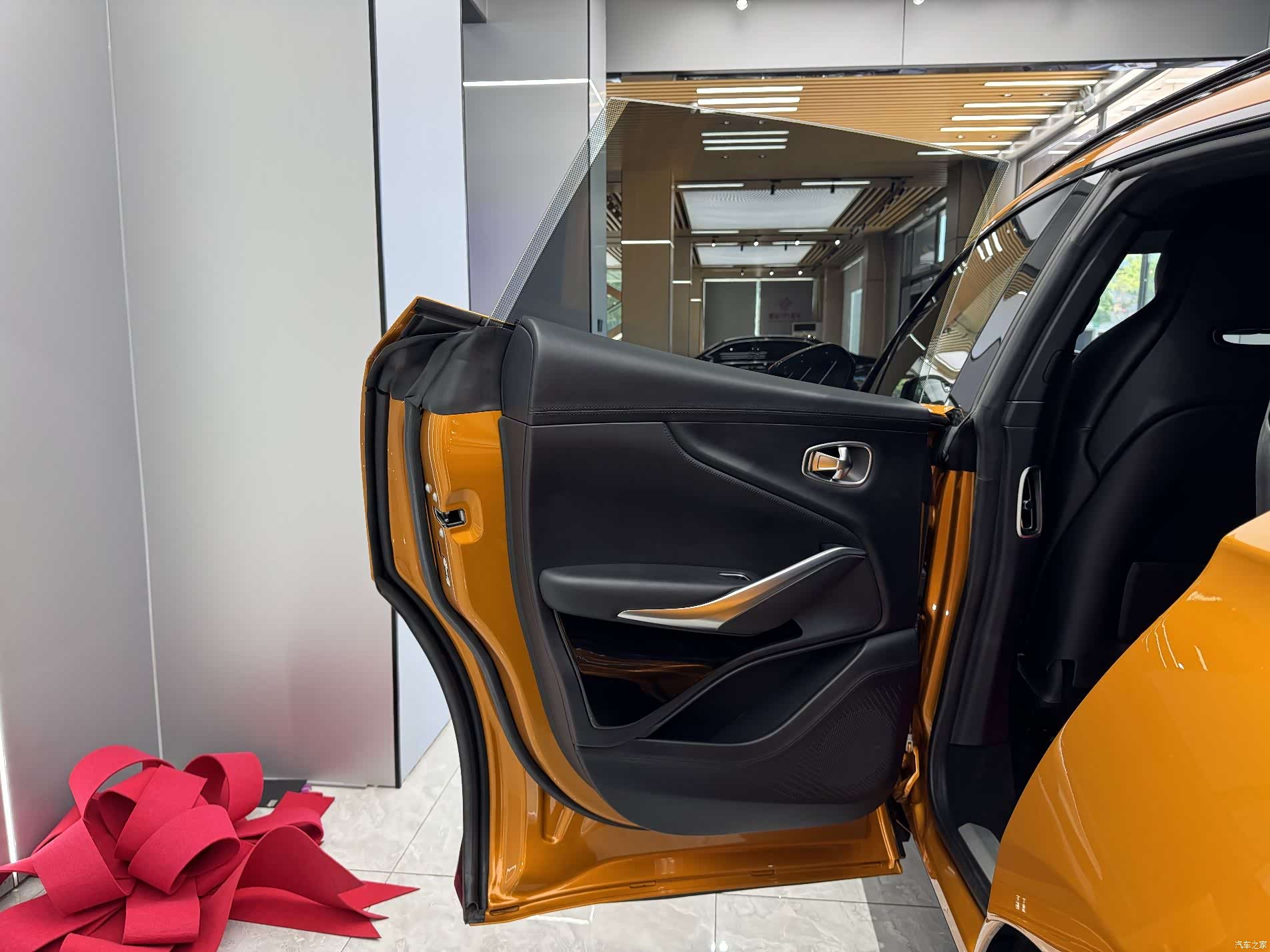 Aston Martin DBX, 2022 7