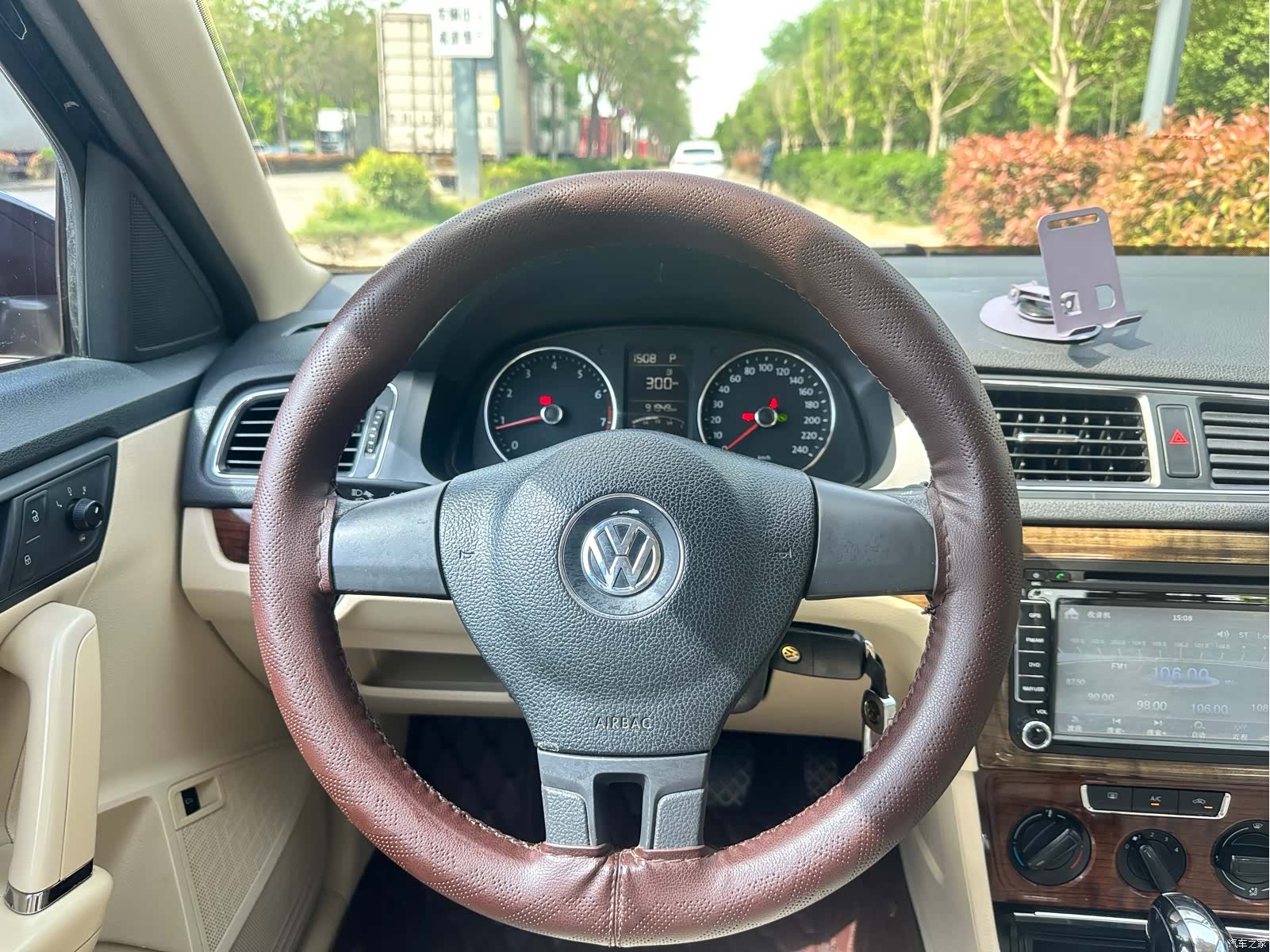 Volkswagen Lavida, 2015 14