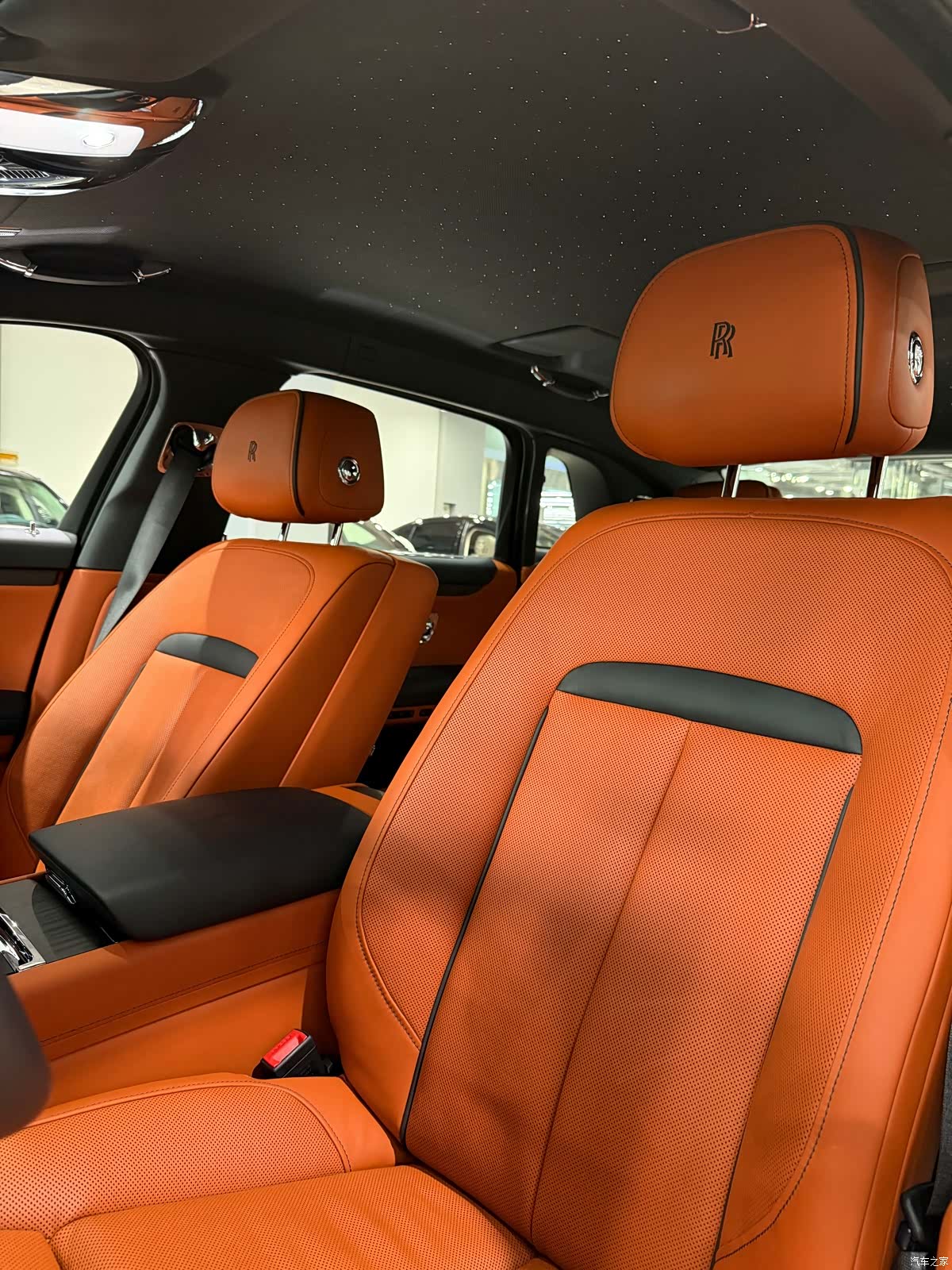 Rolls-Royce Ghost, 2022 10