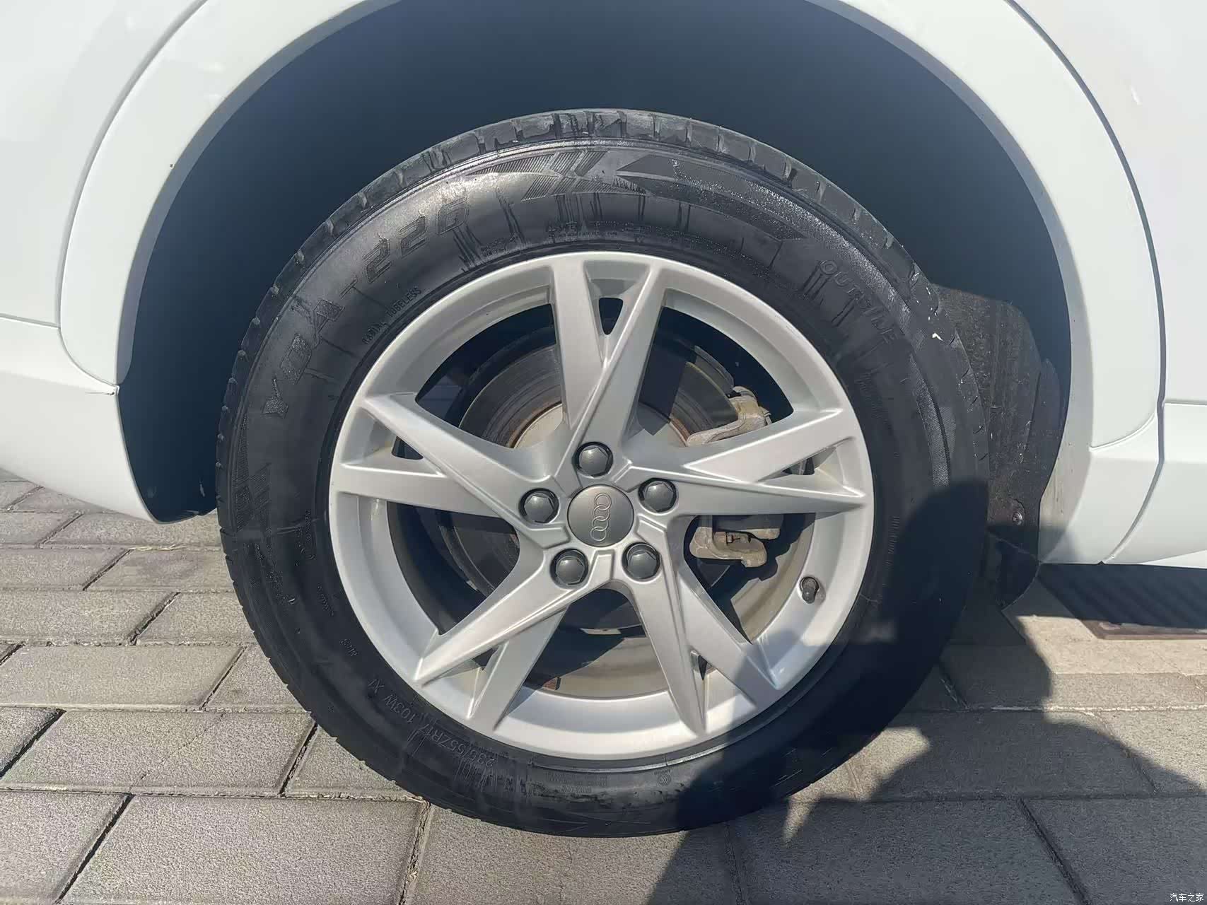 Audi Q3, 2018 11