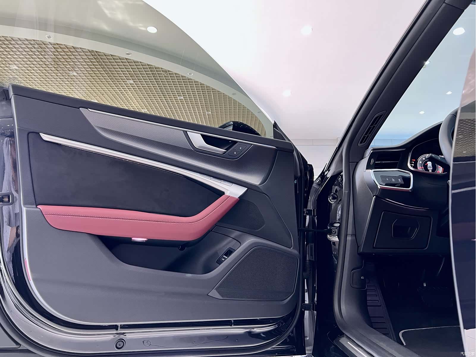 Audi A7L, 2025 22