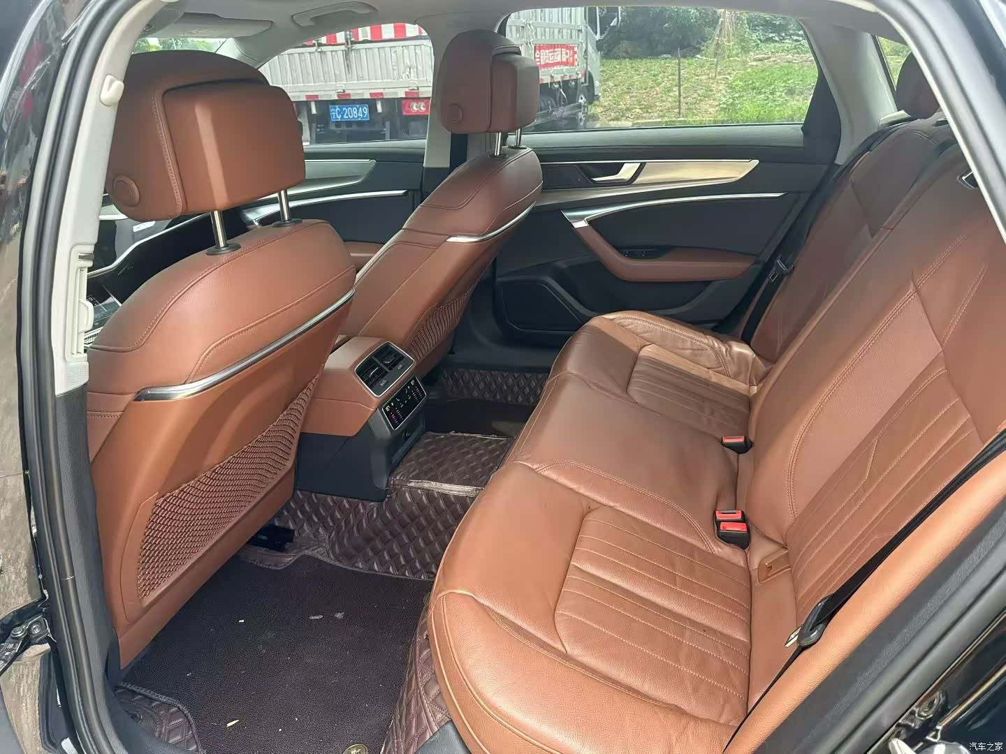 Audi A6L, 2019 все фото
