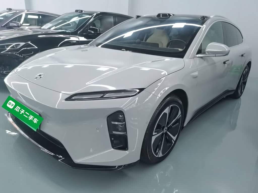 NIO ET5