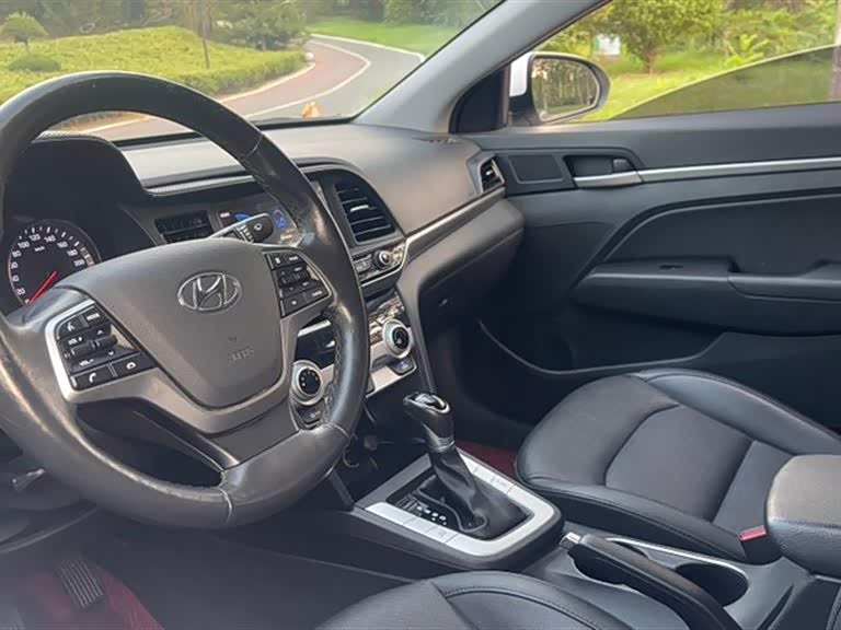 Hyundai Lead