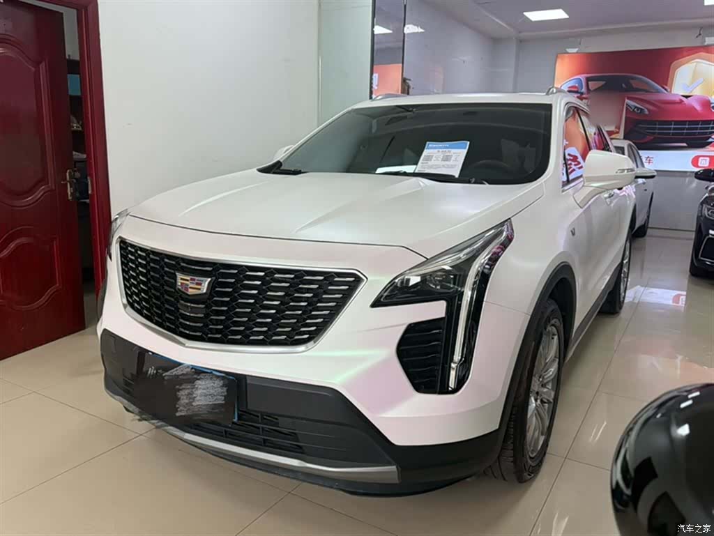 Cadillac XT4, 2021 3
