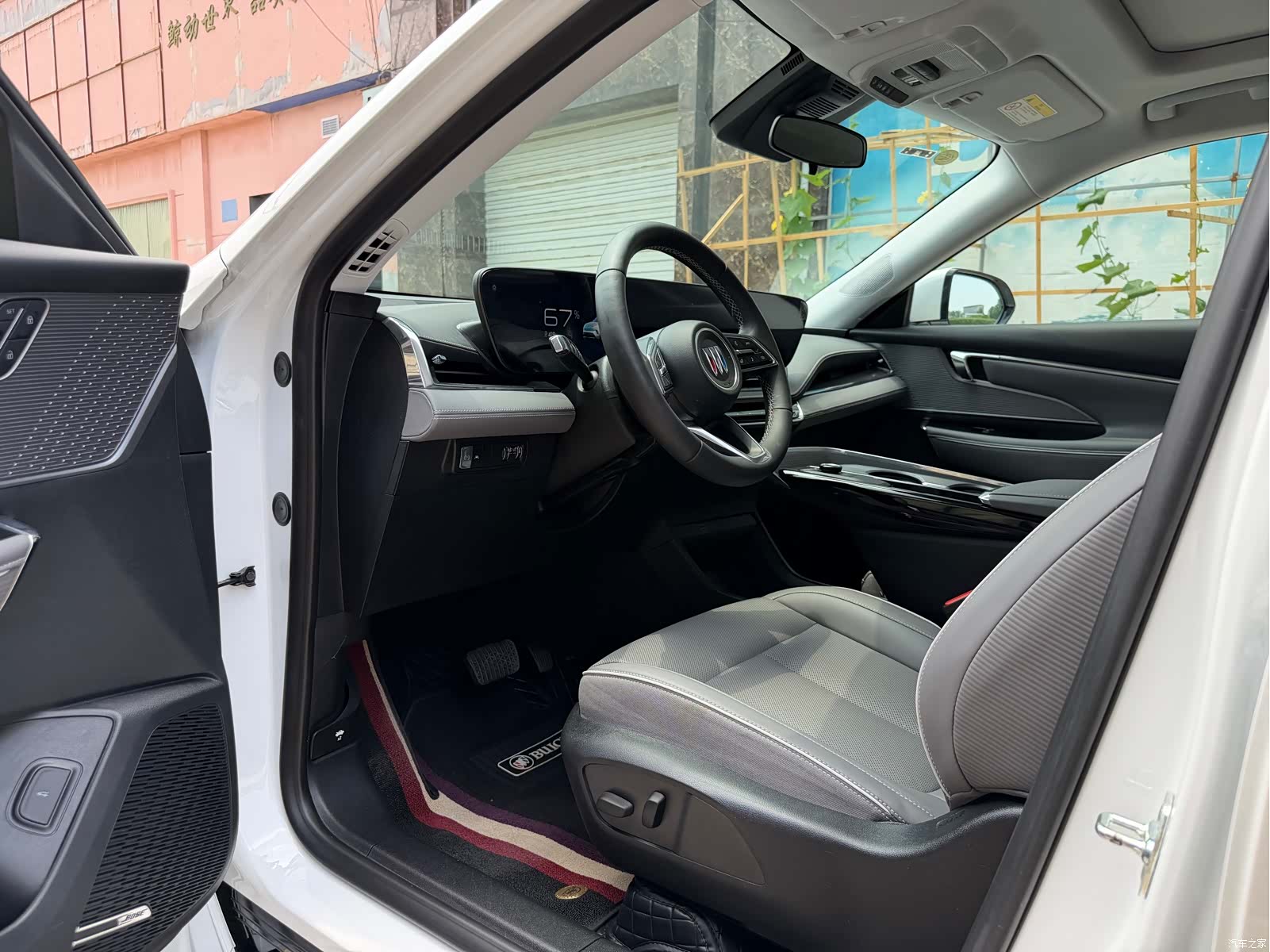 Buick E5, 2025 9
