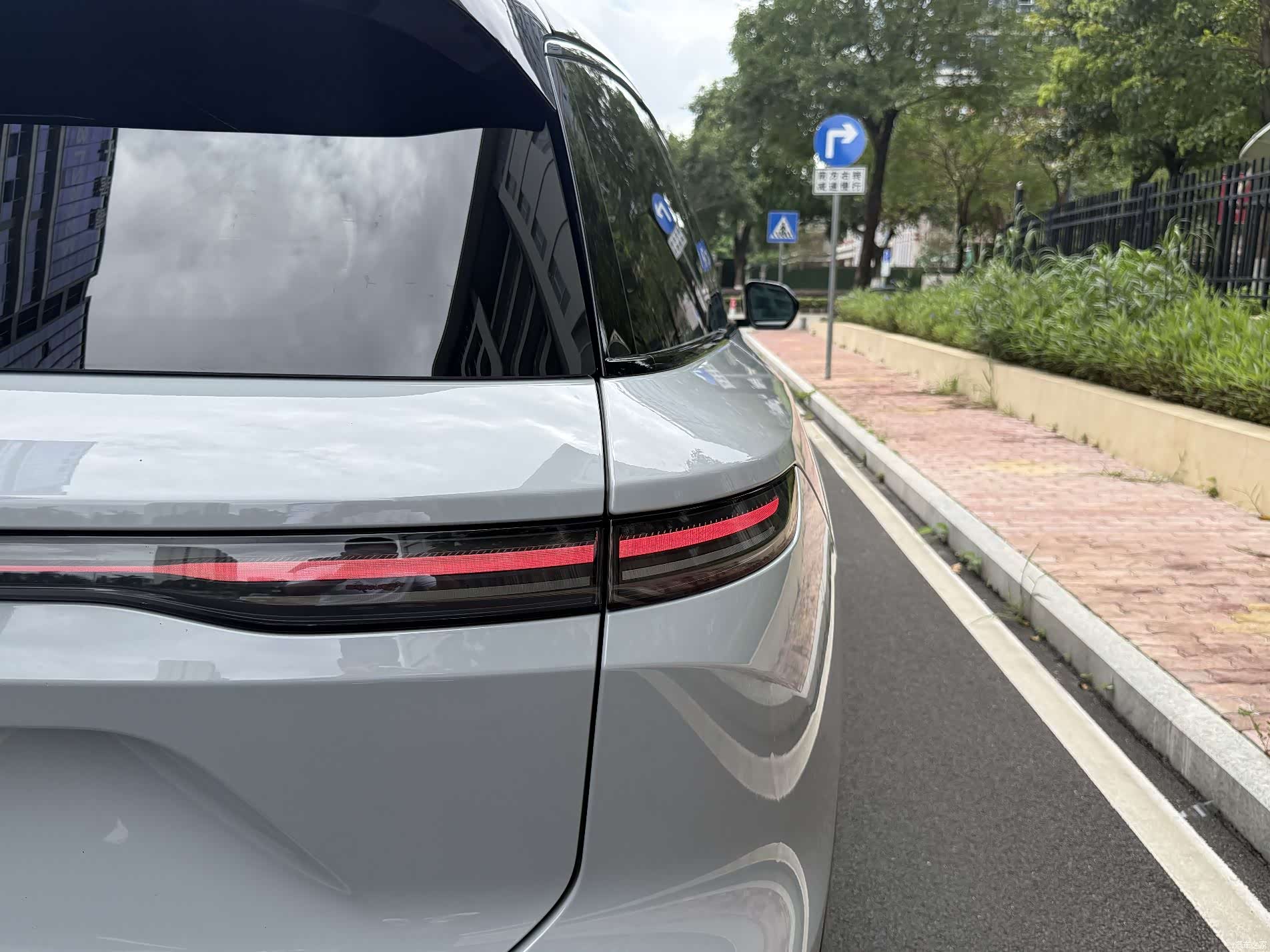 NIO ES8, 2023 9