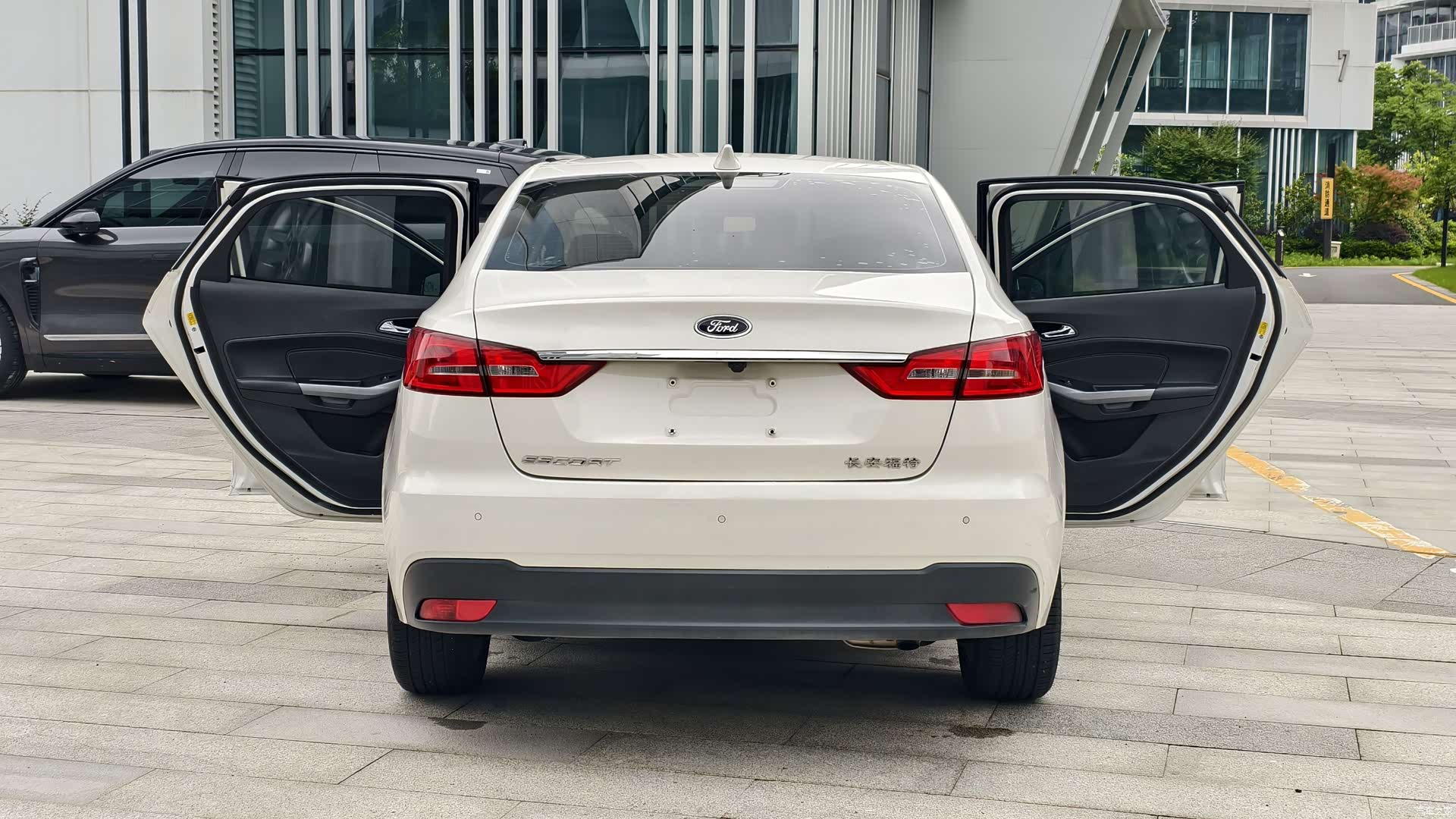 Ford V, 2020 34