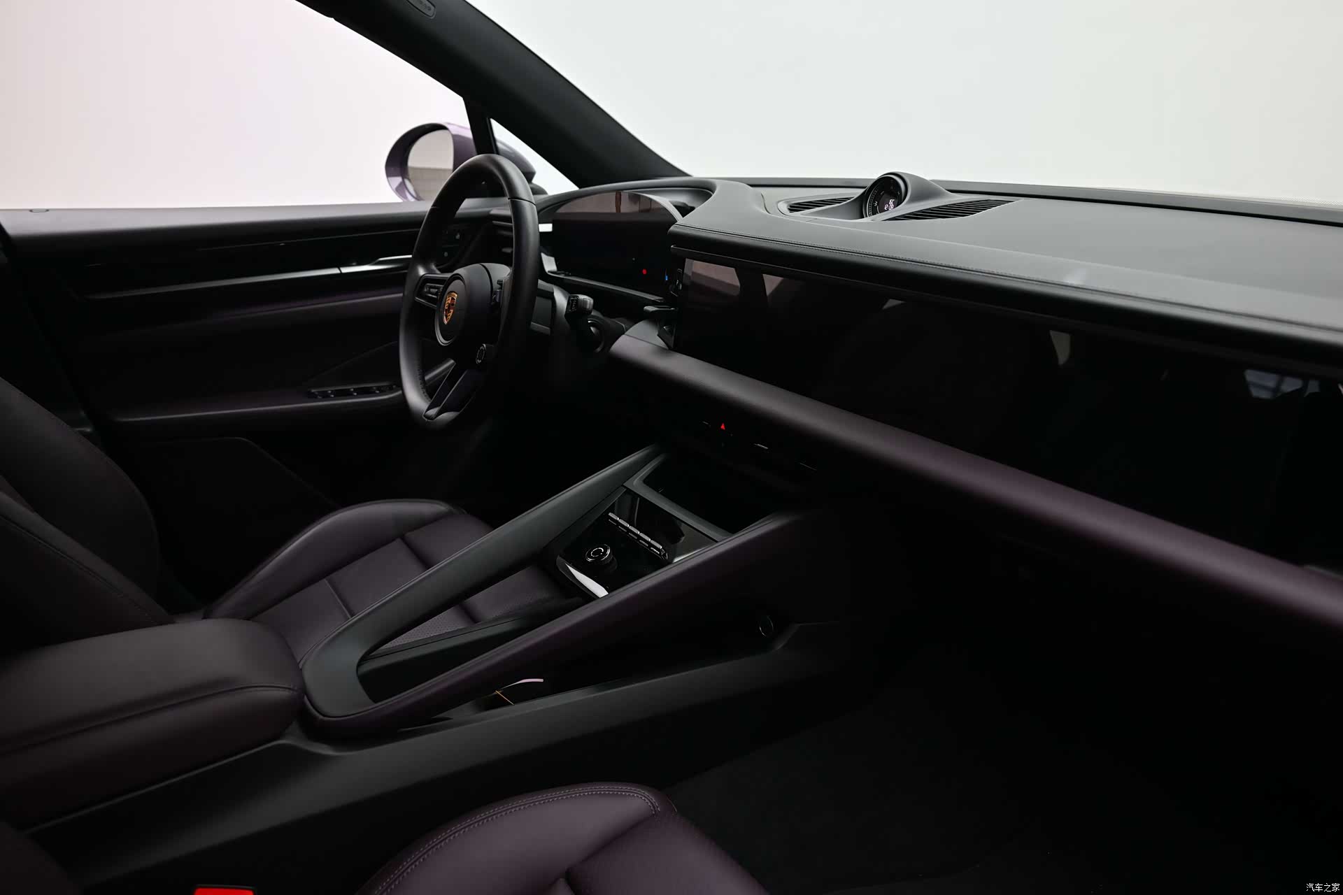 Porsche Macan, 2025 7