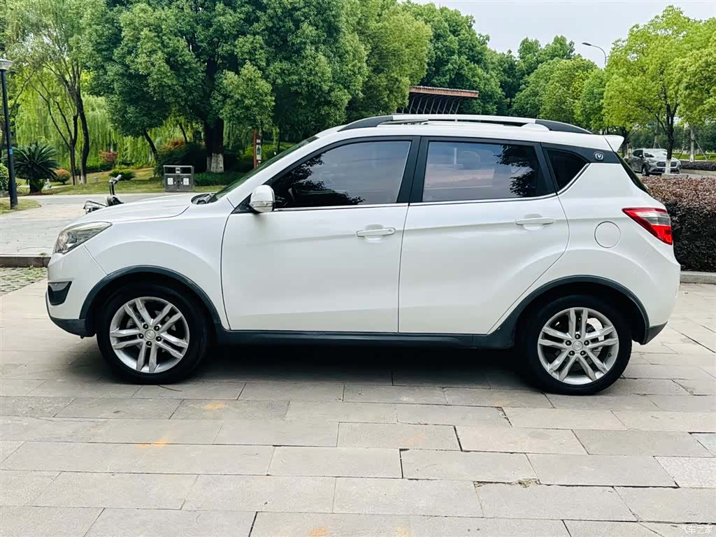Changan CS35, 2016 17
