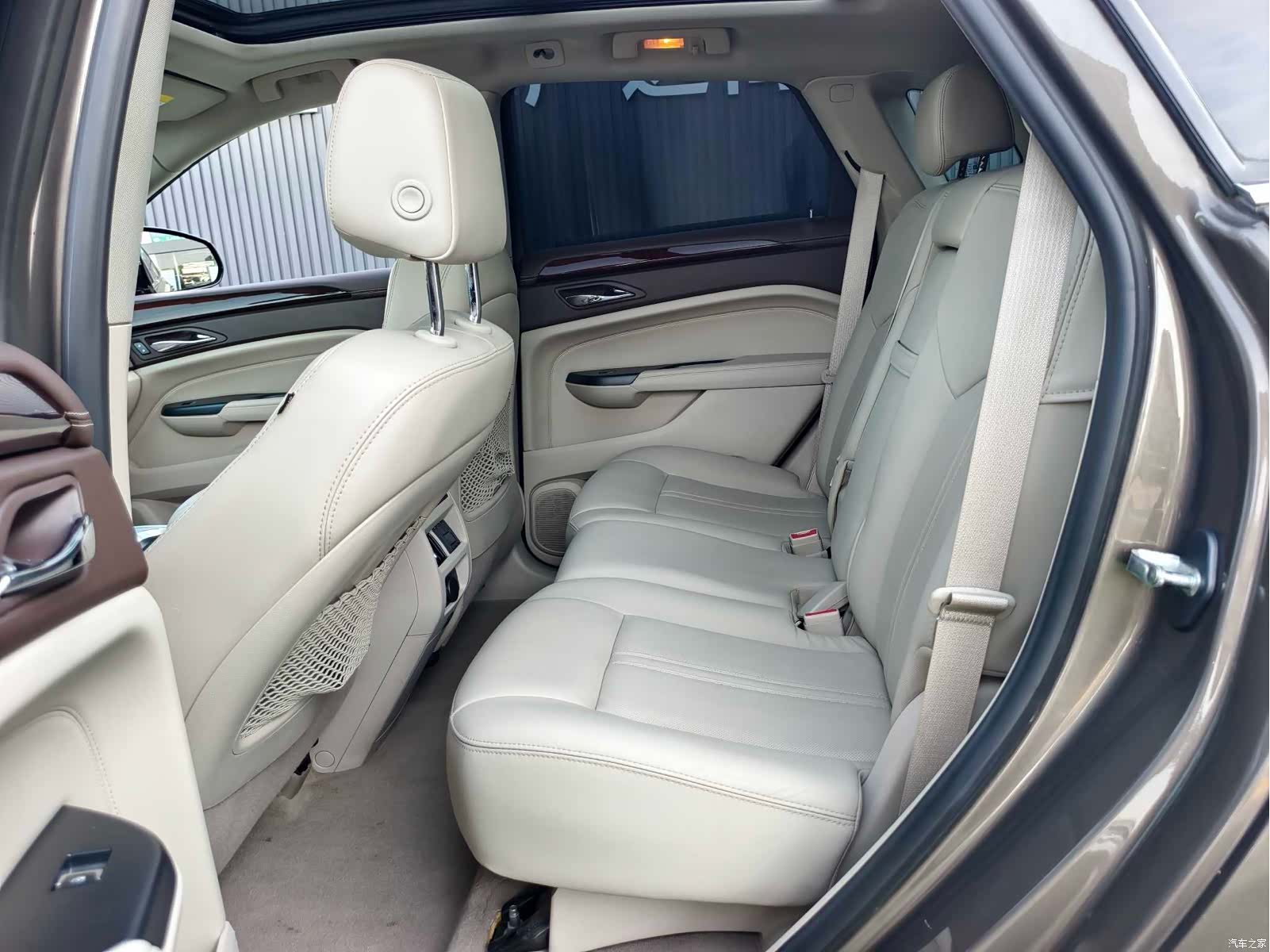 Cadillac SRX, 2015 12