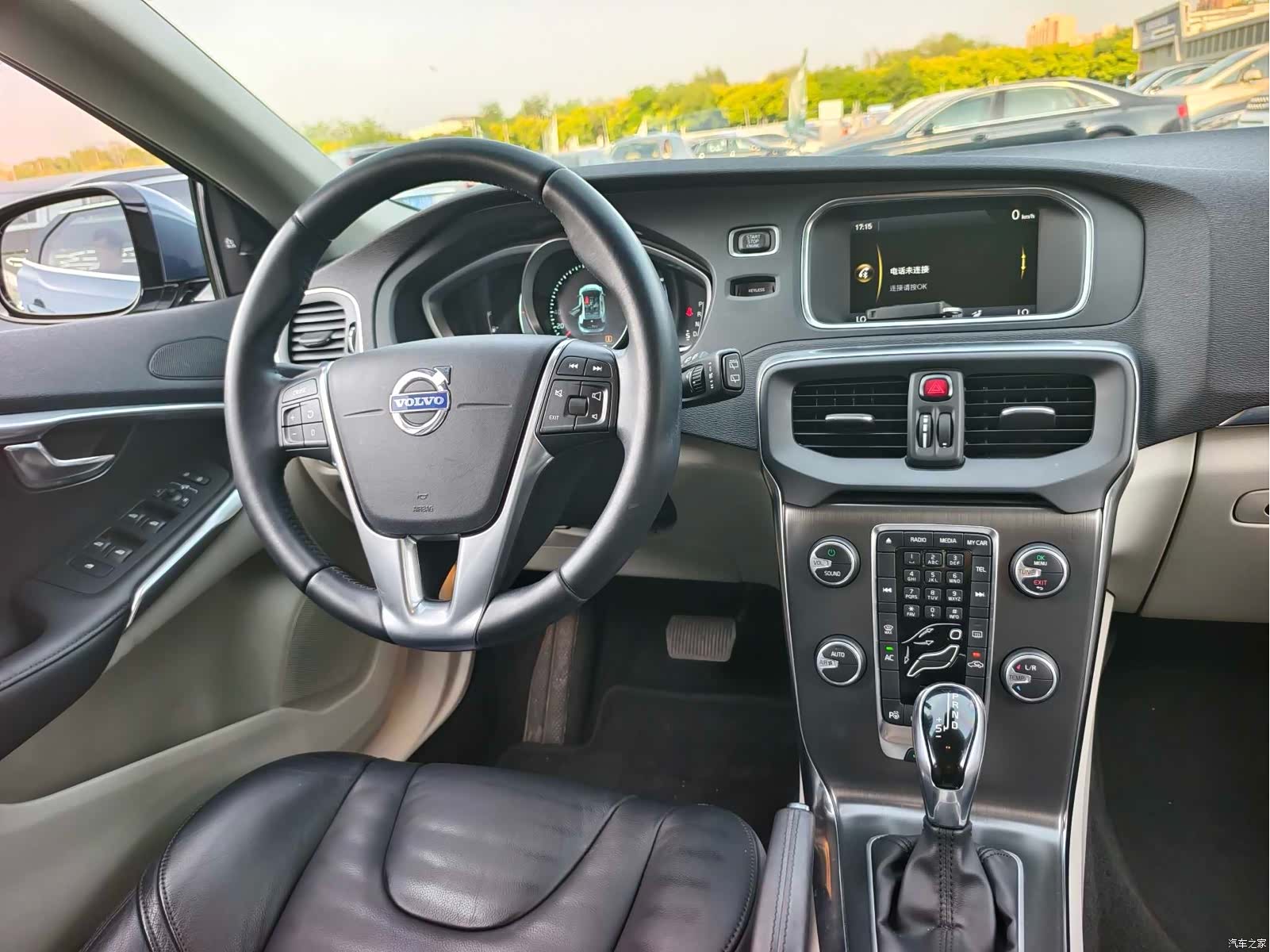 Volvo V40, 2013 15