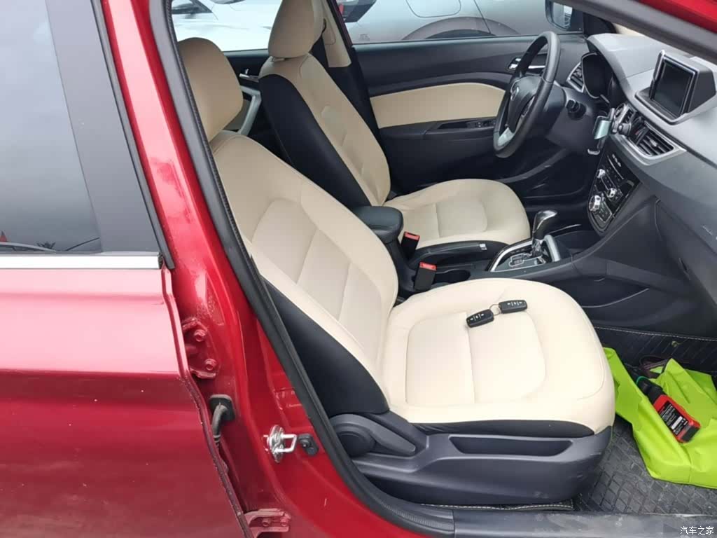 Changan V7, 2017 25