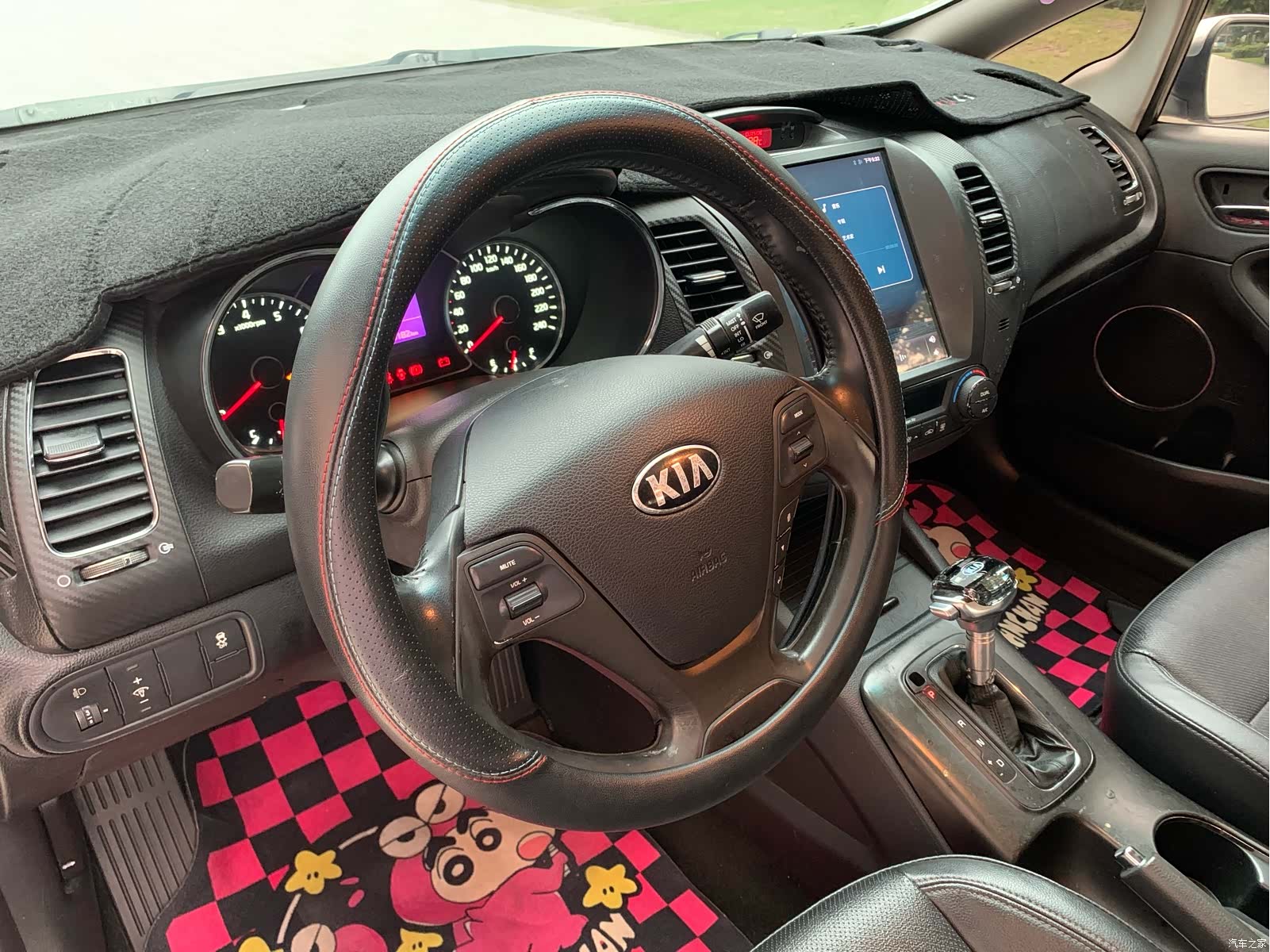 Kia K3, 2013 7