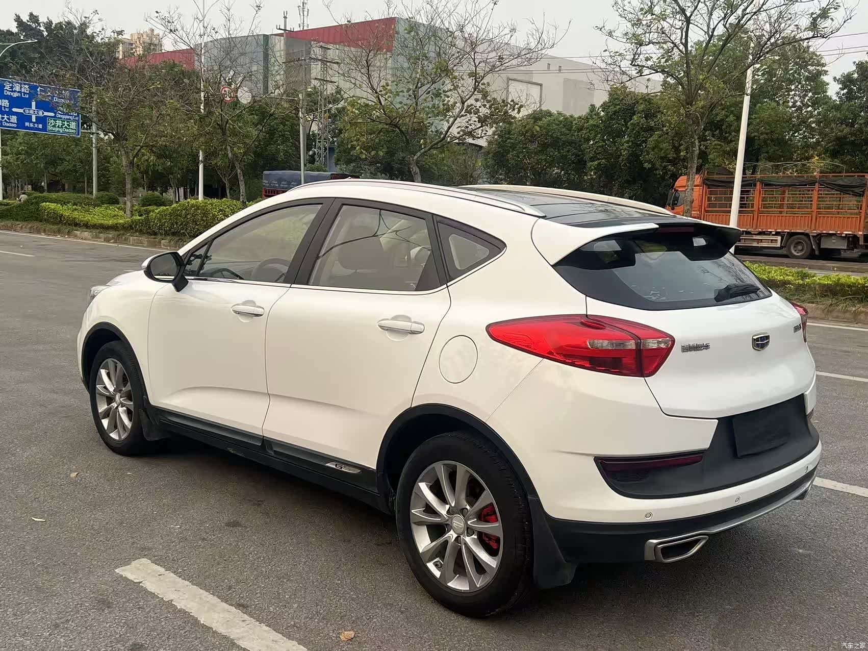 Geely Emgrand, 2019 все фото