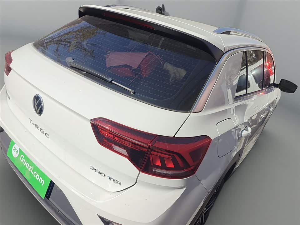 Volkswagen T-ROC exploring Songs