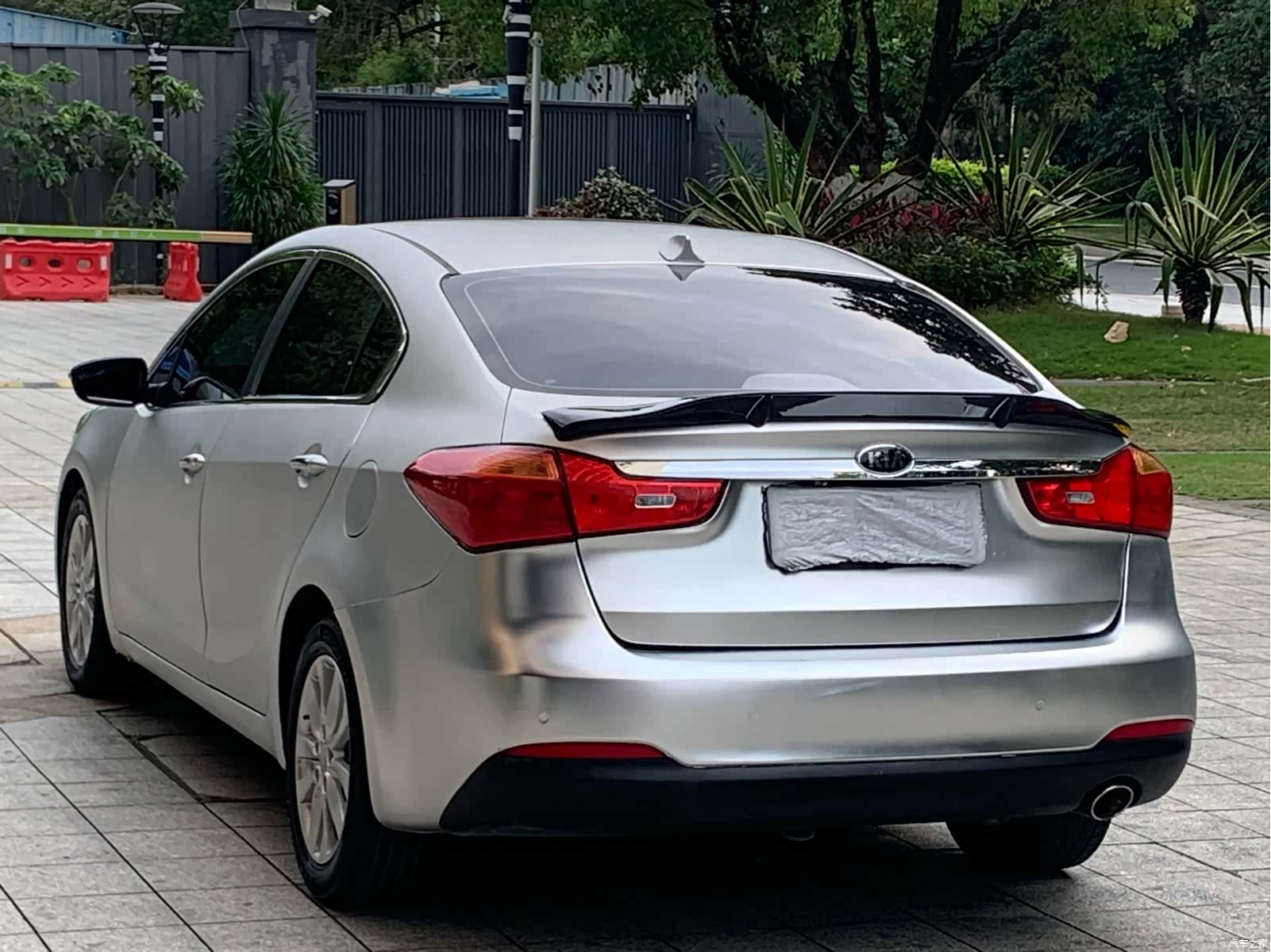 Kia K3, 2013 10