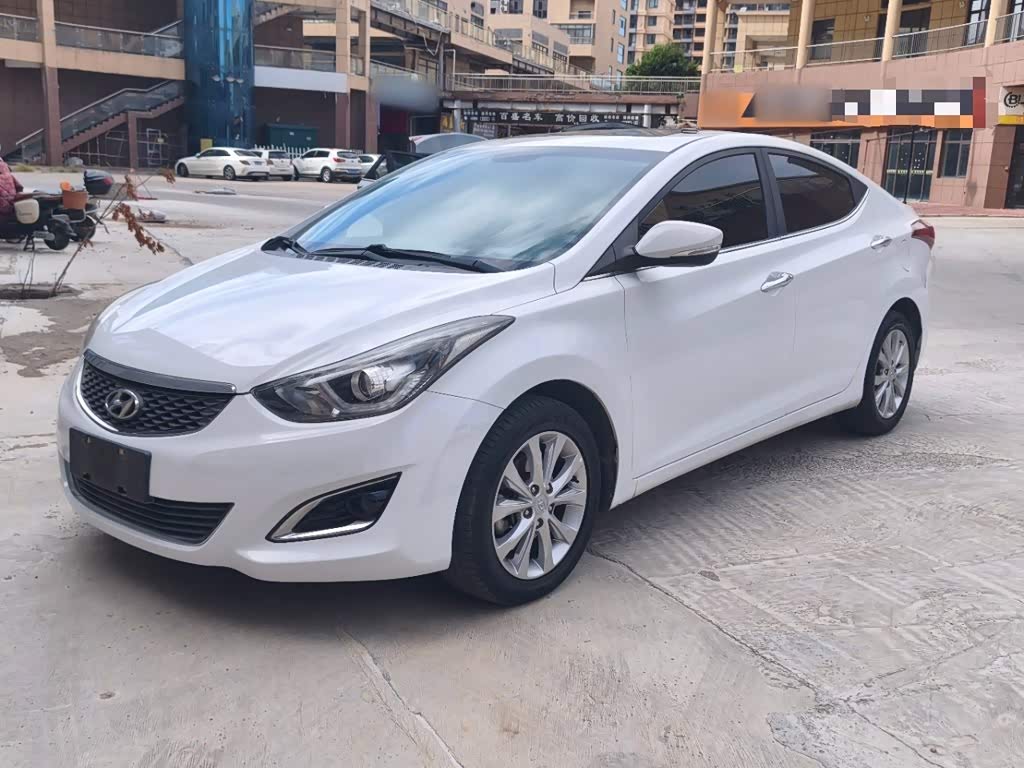 Hyundai Elantra