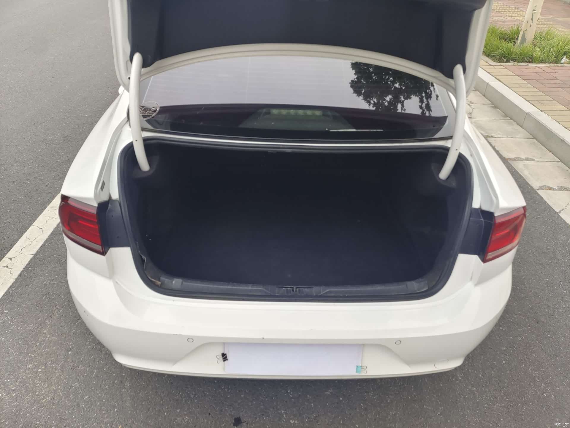 Volkswagen Lamando, 2017 13