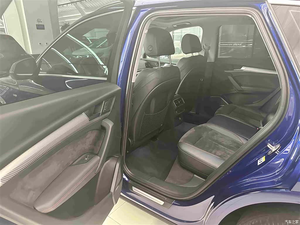 Audi Q5L, 2020 9