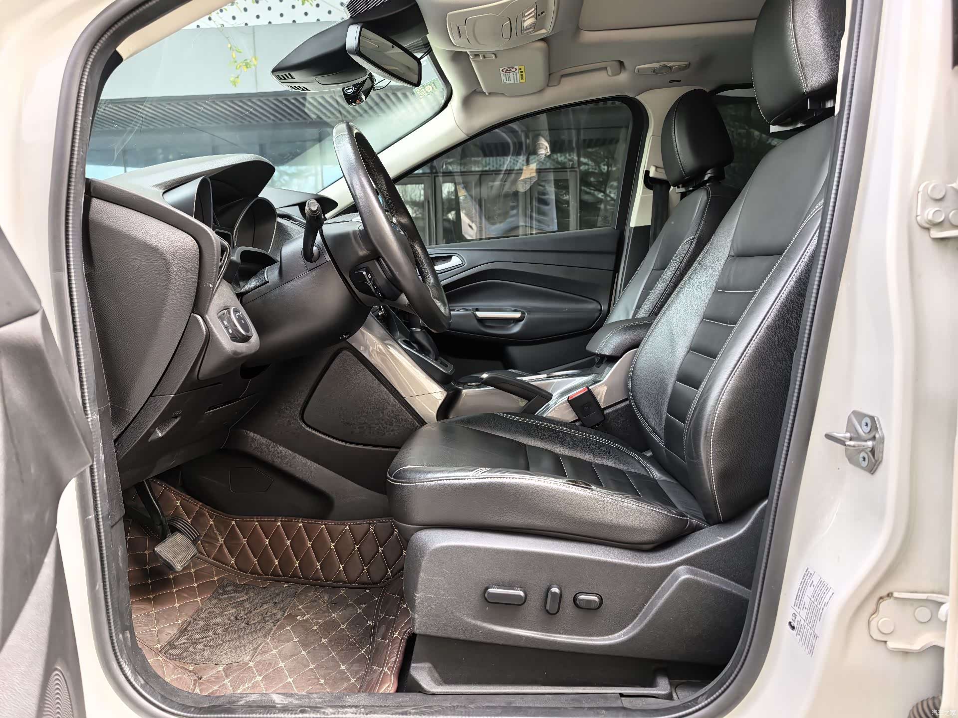 Ford Kuga, 2016 8