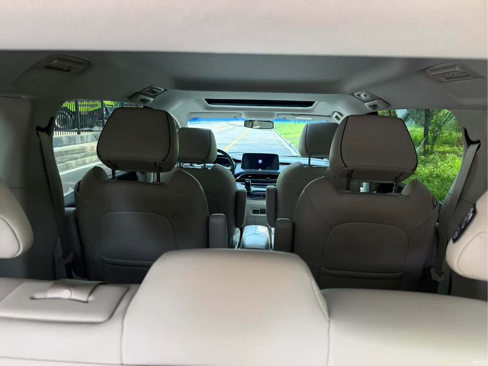 Buick GL8, 2021 8