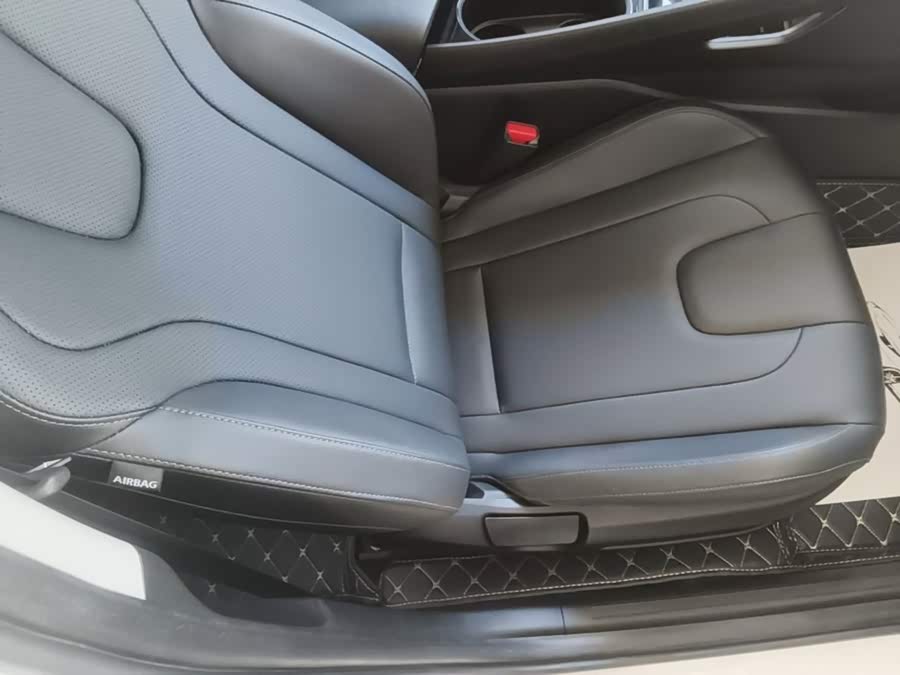 Hyundai Elantra 2024, фото 25
