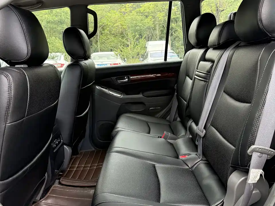 Toyota Prado