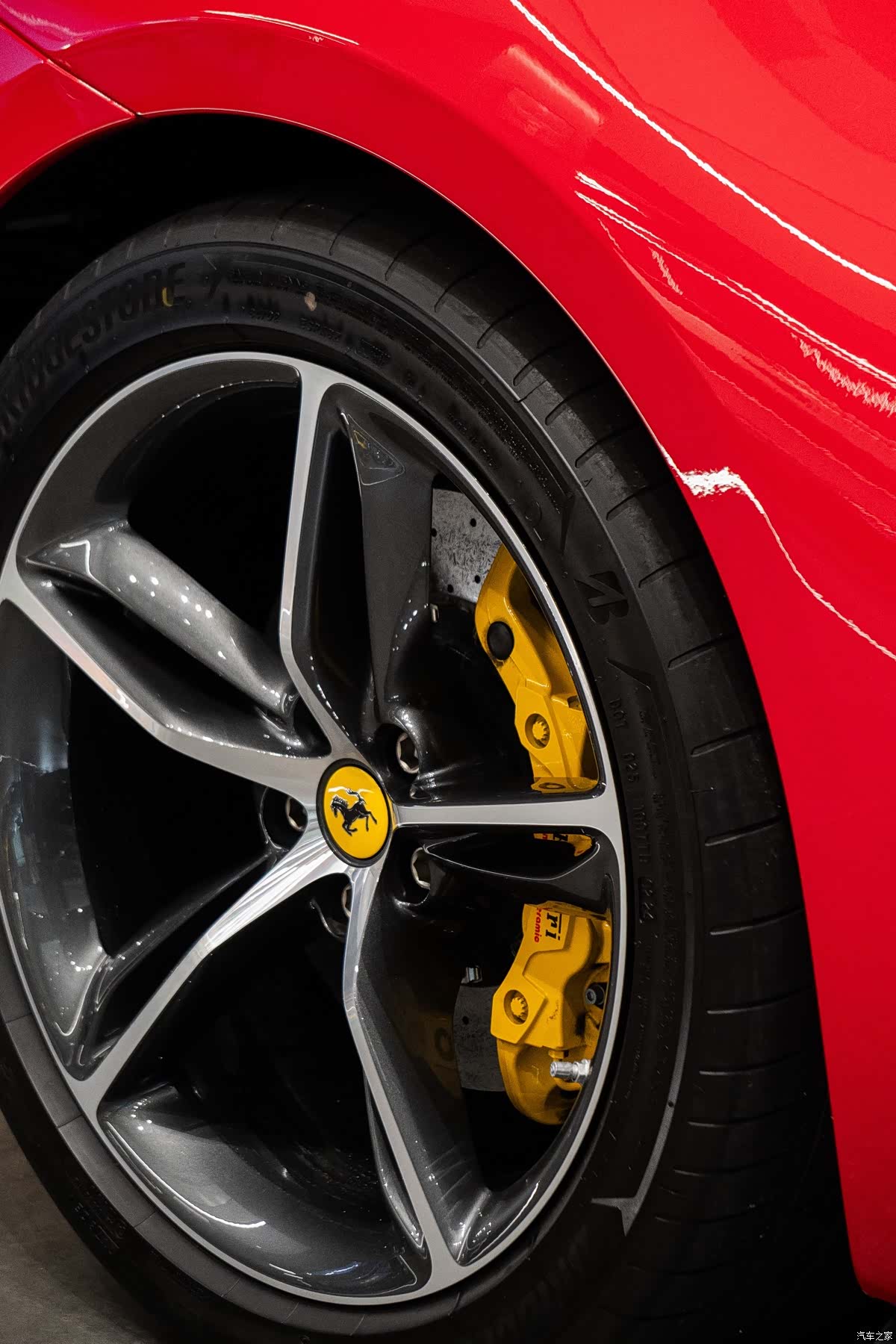 Ferrari 296, 2024 35