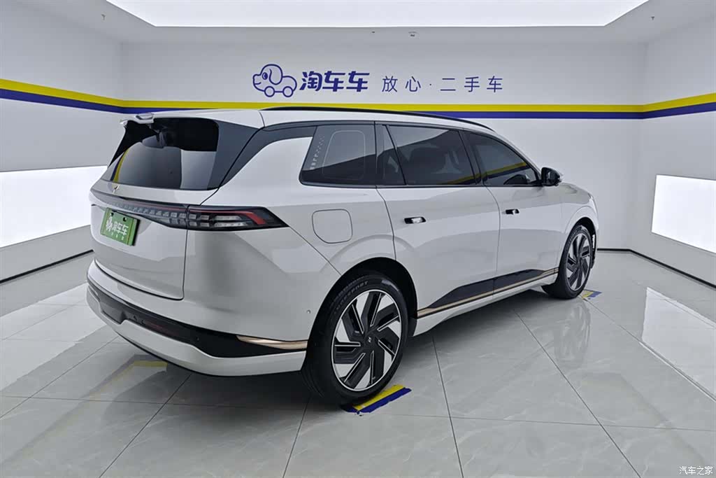 DongFeng eπ008, 2024 3