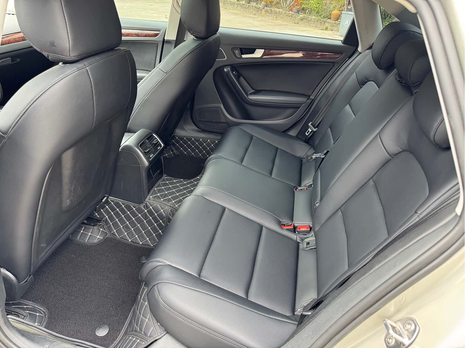 Audi A4L, 2015 все фото