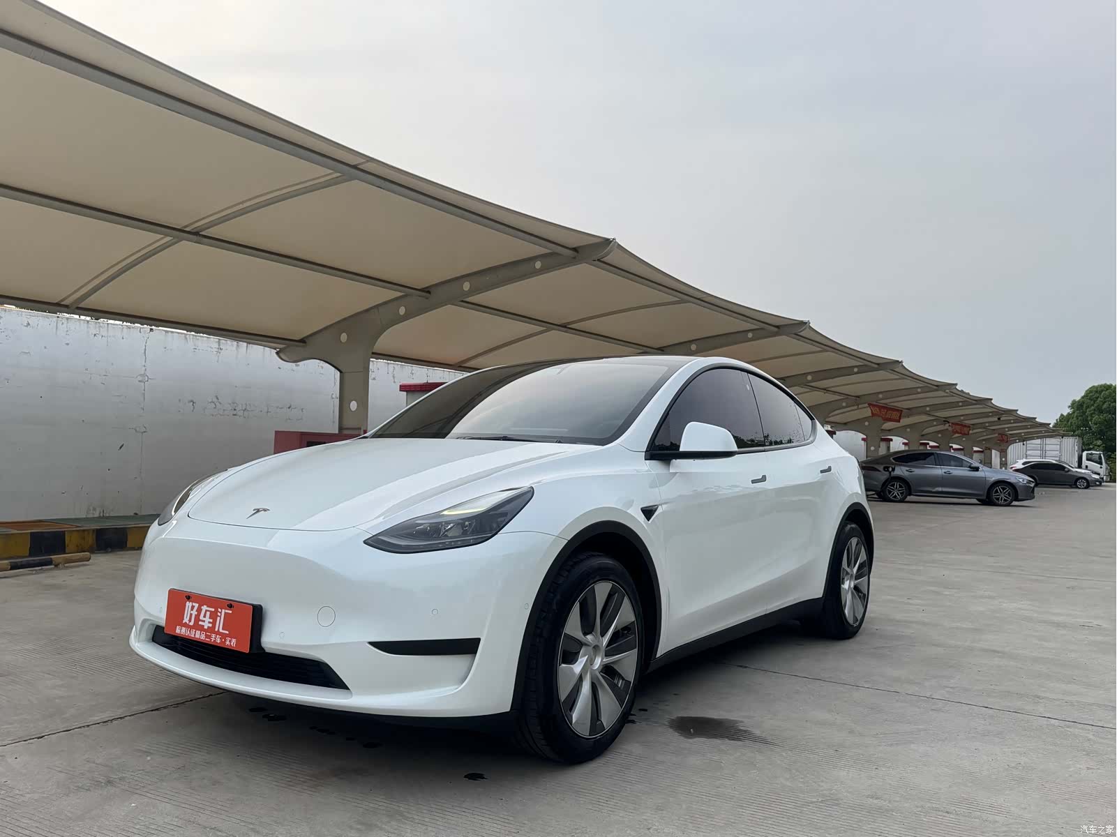 Tesla Model Y, 2022 1