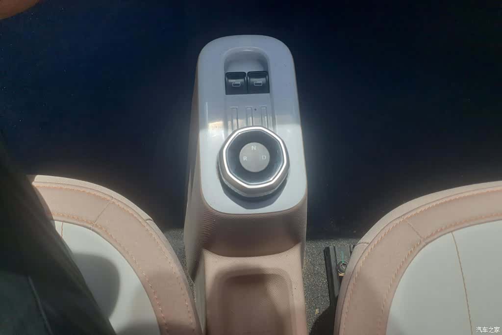 Geely Panda, 2023 16