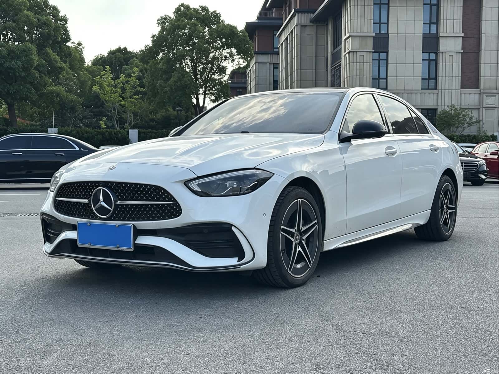 Mercedes-Benz C-Class, 2025 1