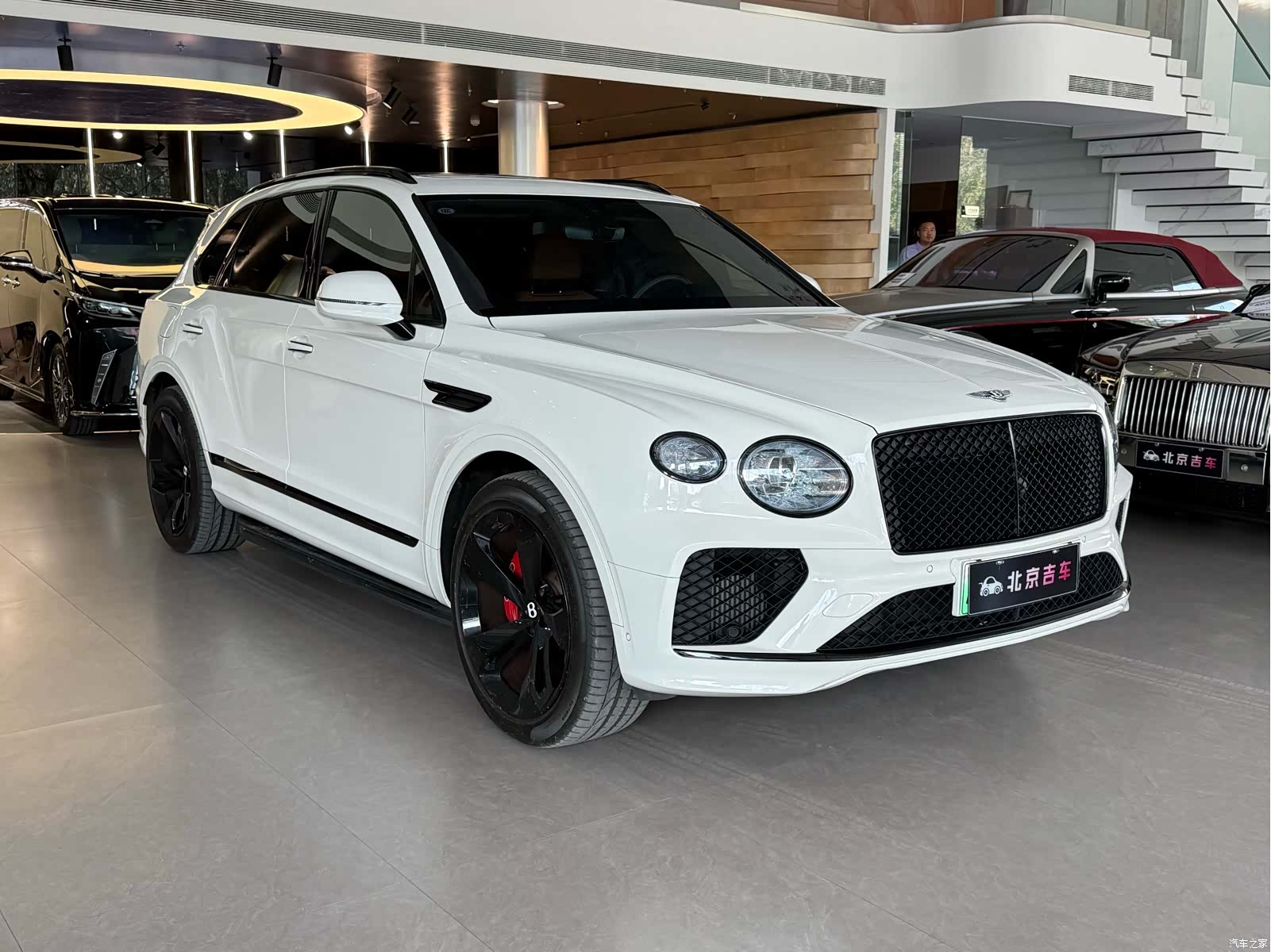 Bentley Bentayga, 2021 3