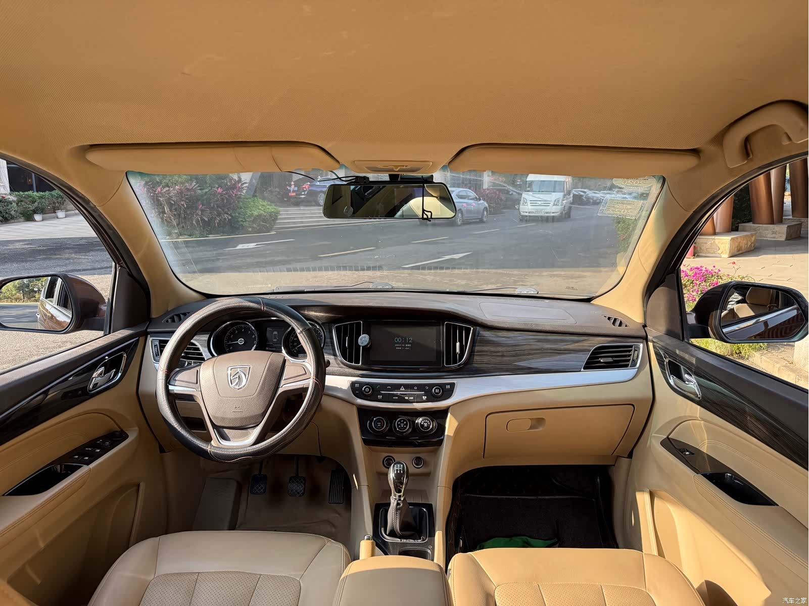 Wuling 730, 2018 9