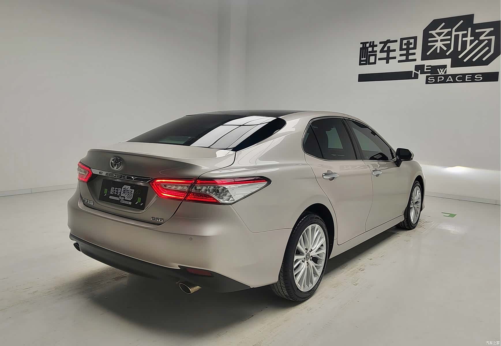 Toyota Camry, 2020 4