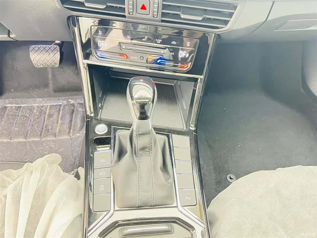 Volkswagen Passat, 2026 18