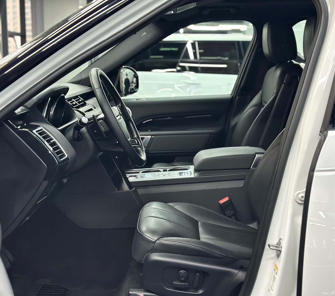 Land Rover Discovery, 2018 4