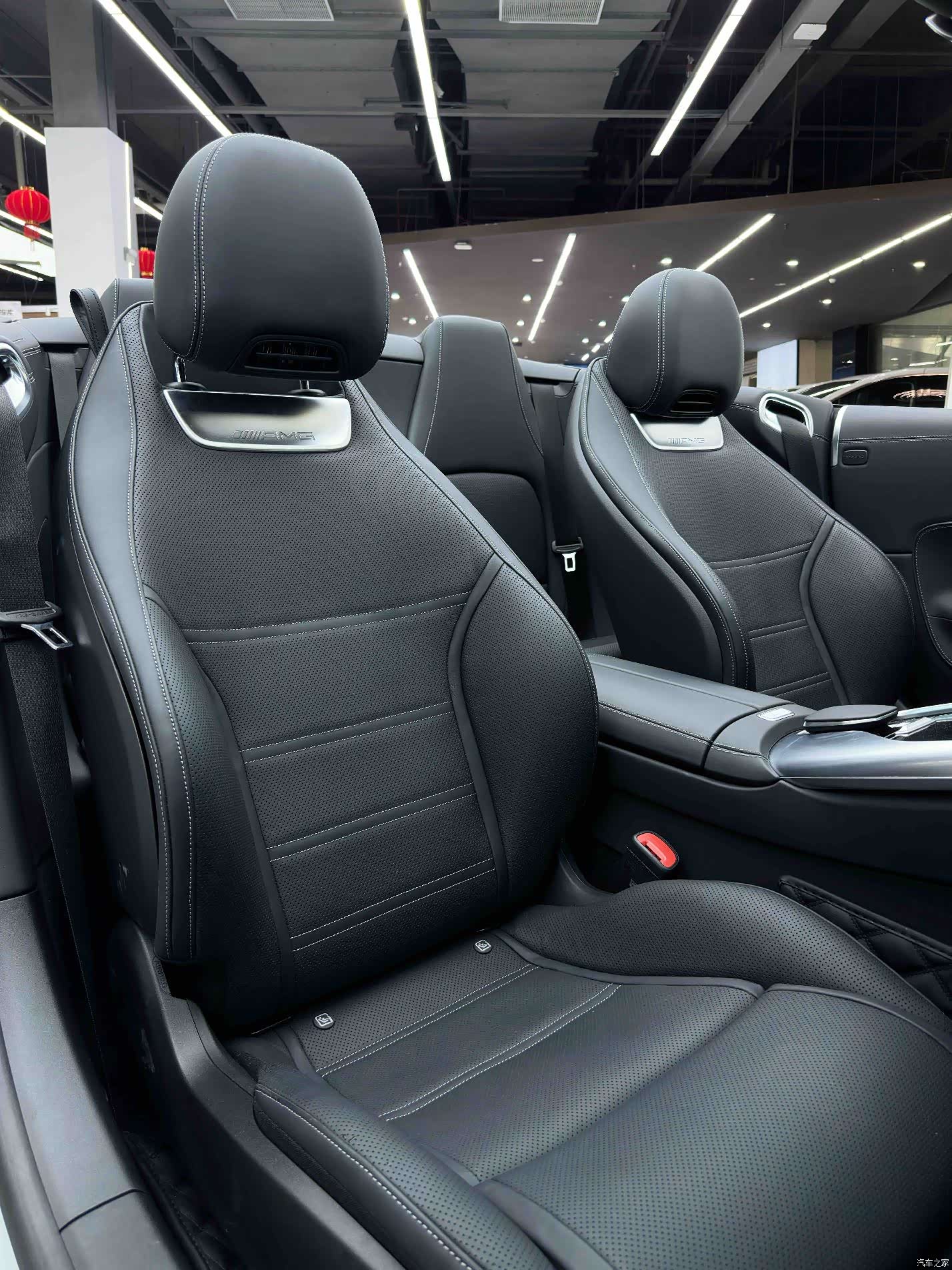 Mercedes-Benz SL, 2025 14
