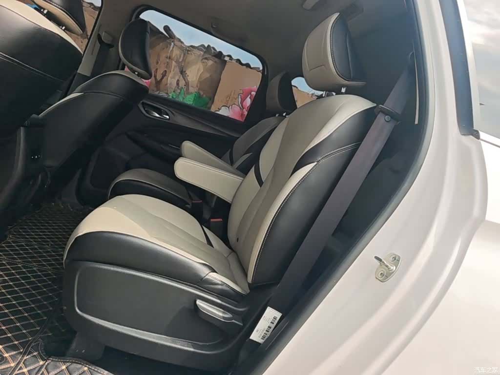 Wuling 730, 2018 17