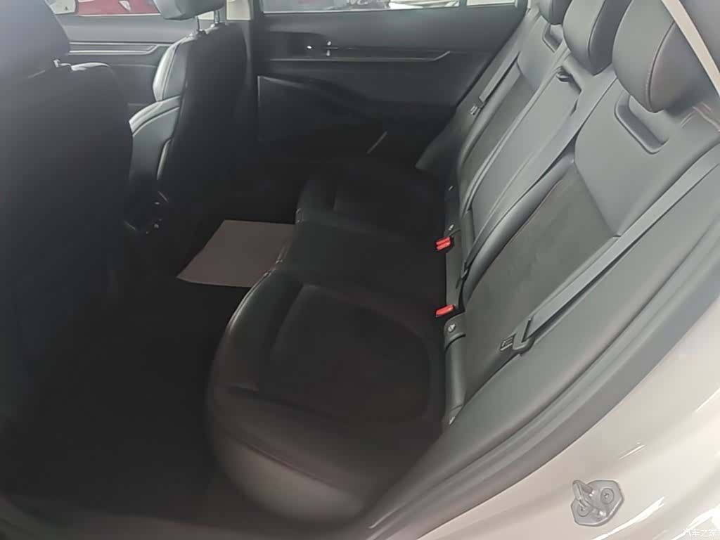 Ford Mondeo, 2023 17